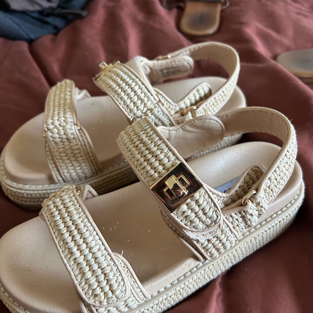 Steve Madden Cream Sandals